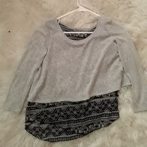 Cute gray and black fancy shirt 🖤